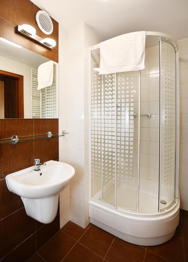 Komfortowy Apartament W Arka Medical Spa 코워브제크 외부 사진